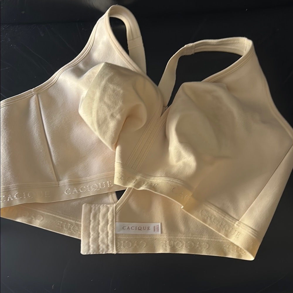Cacique Soft Yellow Seamless Bra
